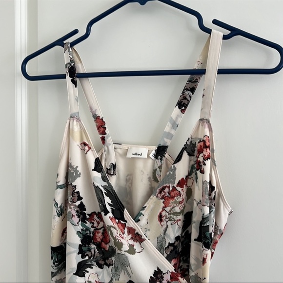 *SOLD* Aritzia Wilfred Astere Wrap Dress - Picture 3 of 7